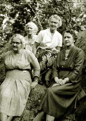 Fanny, Sigrid, Lily, Edith