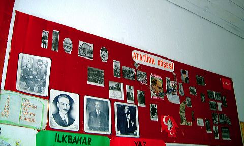 Atat&uuml;rk wall at a school