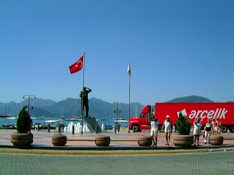 Atat&uuml;rk Square in Marmaris